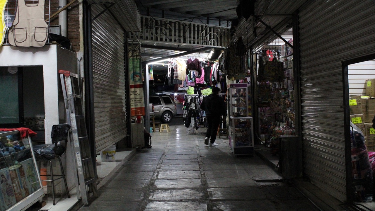 Acuerdan Ayuntamiento de Tlaxcala y comerciantes, regular la actividad en zona del mercado