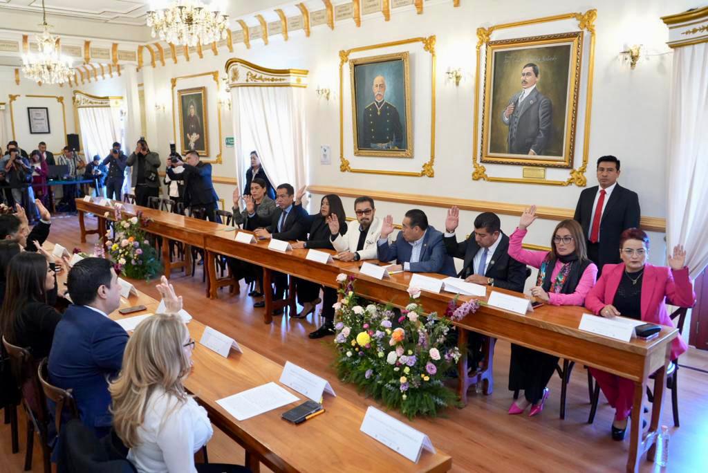 Aprueban Diputados Leyes de Ingresos de 6 municipios para el ejercicio fiscal 2024 .