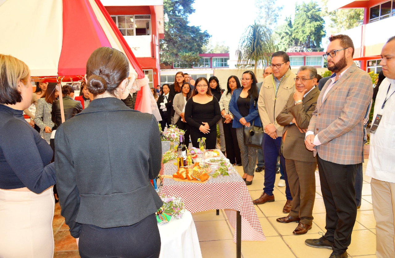 Fortalece UATx conocimientos de estudiantes en turismo internacional