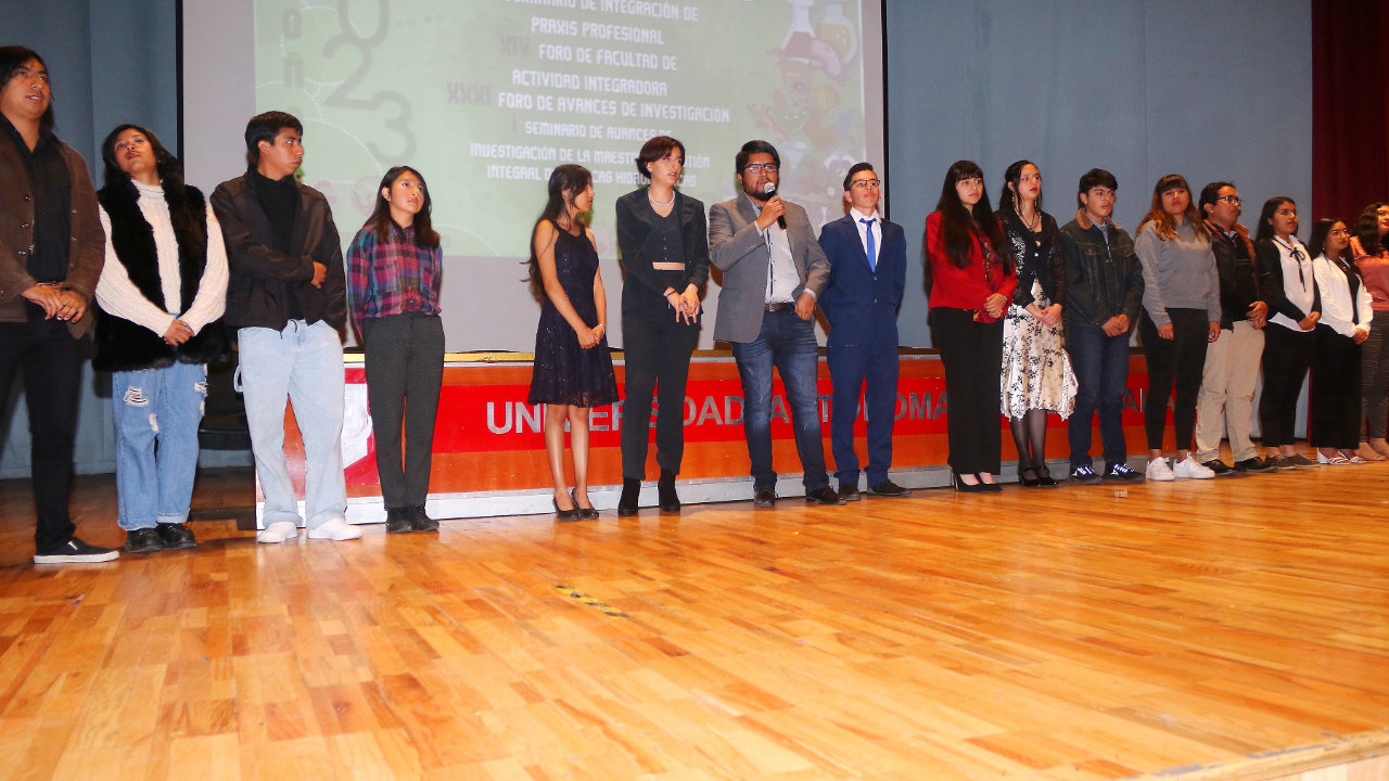 Presentaron estudiantes de la UATx actividades integradoras