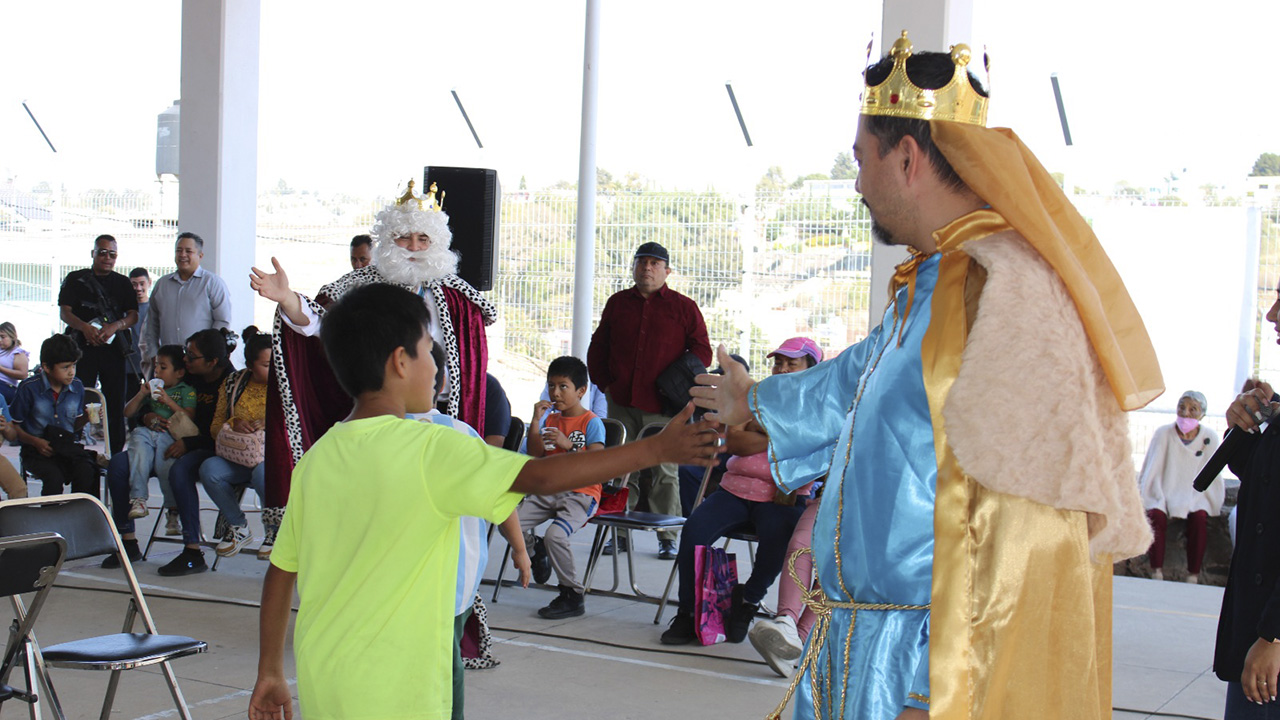 Los Reyes Magos Concluyeron hoy su caravana por Tlaxcala Capital