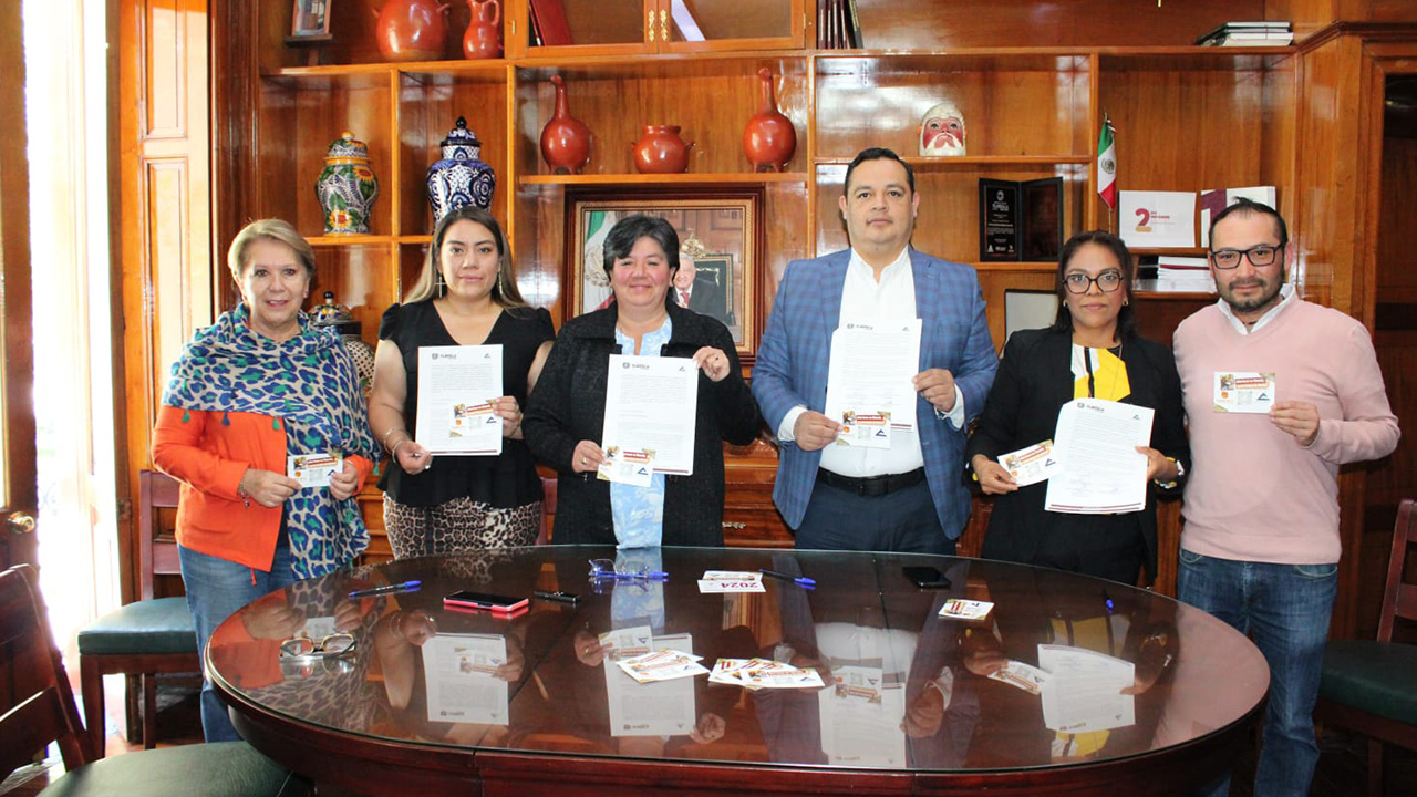 Firman convenio Ayuntamiento capitalino y CANACO SERVyTUR Tlaxcala