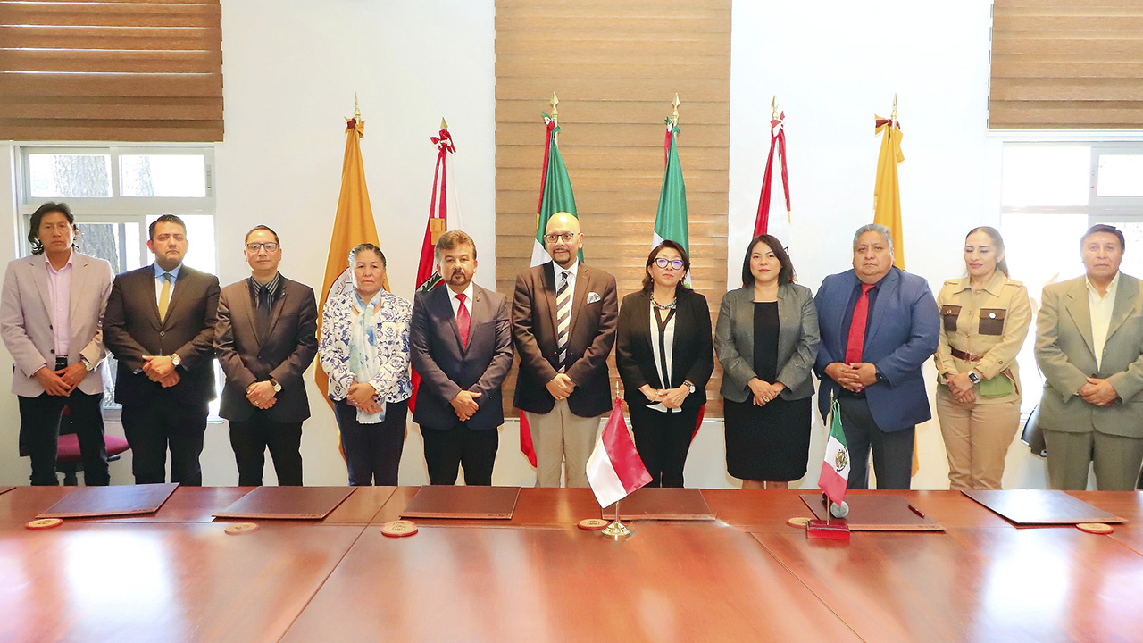 Recibe UATx visita de Embajador de la República de Indonesia