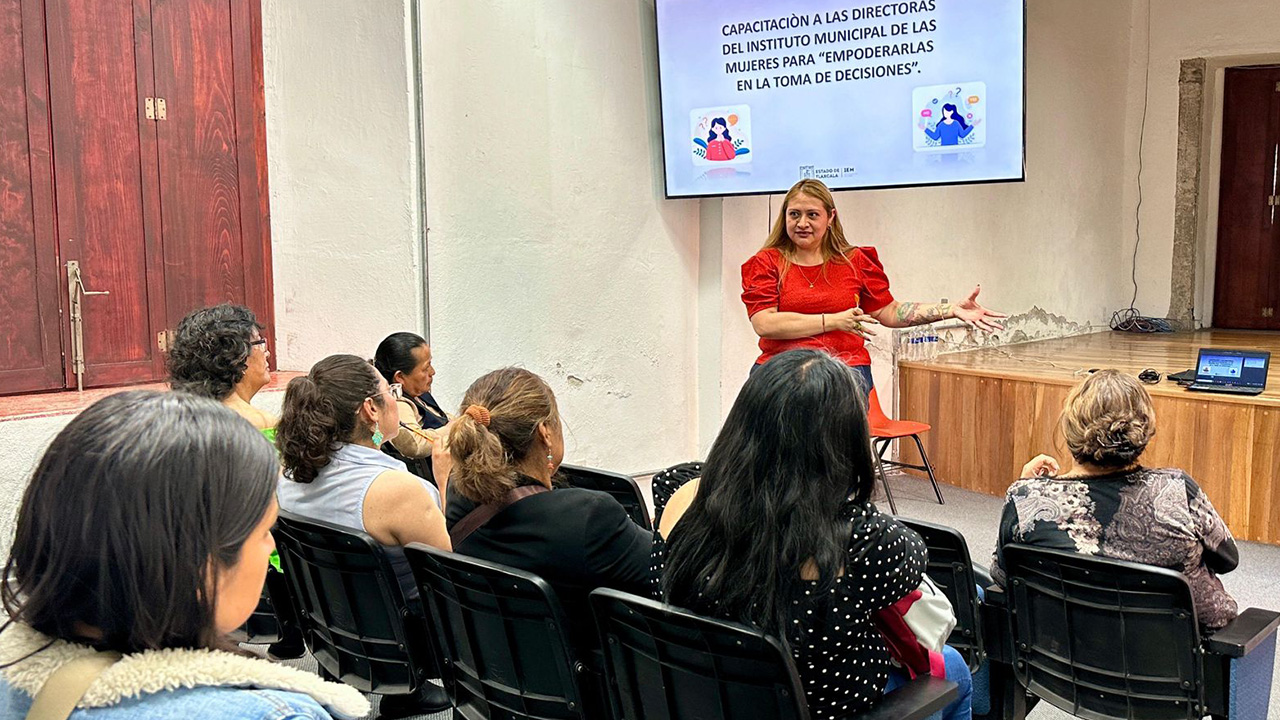 Mujeres emprendedoras de Huamantla reciben capacitación para el liderazgo