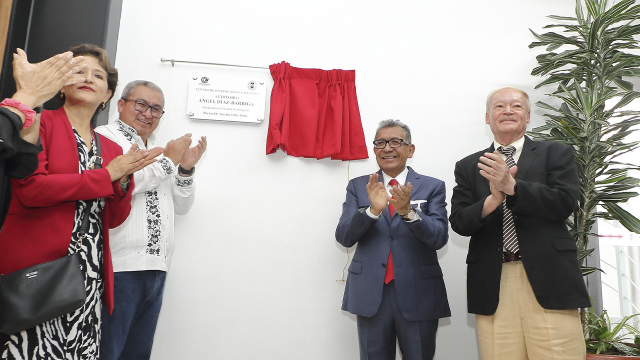 Inauguró UATx auditorio del Centro de Investigación Educativa