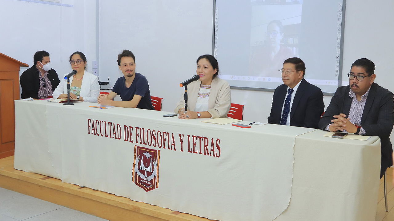 Será UATx plataforma para el análisis internacional de la teoría literaria