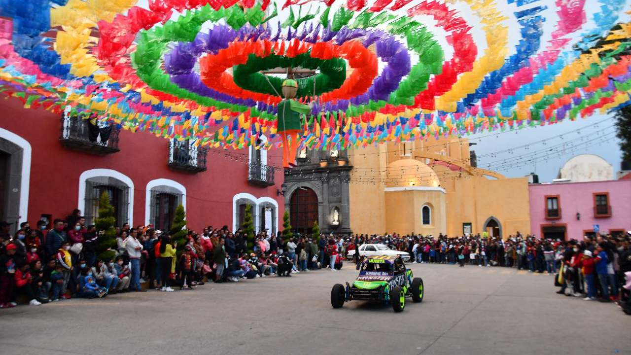 Se llenarán de emoción las calles de Huamantla con el desfile de carcachas 2024