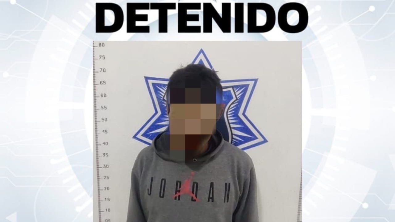 Detiene policía municipal de Huamantla a hombre que intentaba abrir dos vehículos en la vía pública