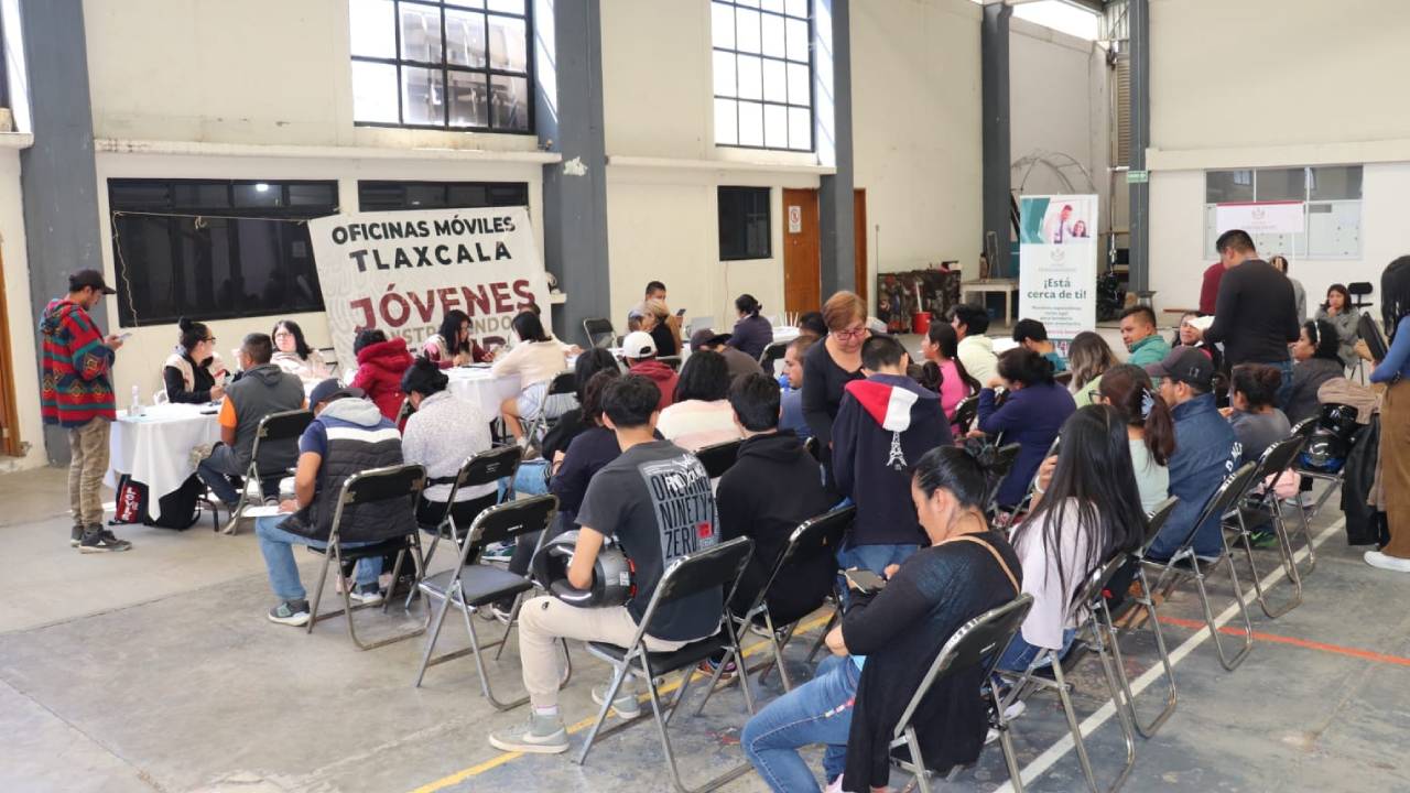 Unidad móvil de jóvenes construyendo el futuro atienden a 150 participantes del municipio