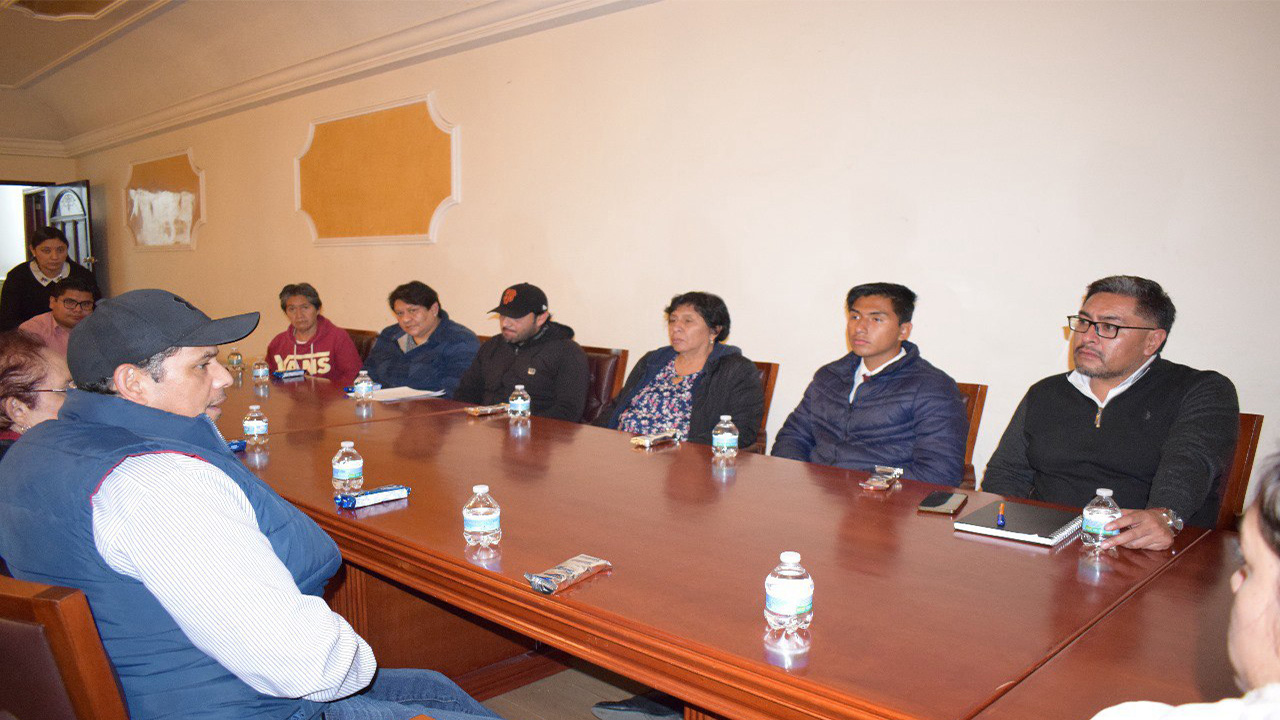 Vecinos de Zacatelco agradecen el reordenamiento comercial realizado por el Gobierno Municipal.