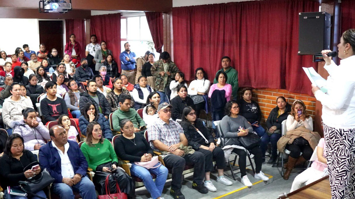 Realiza SMDIF Chiautempan Conferencia Dirigida a Padres de Familia.
