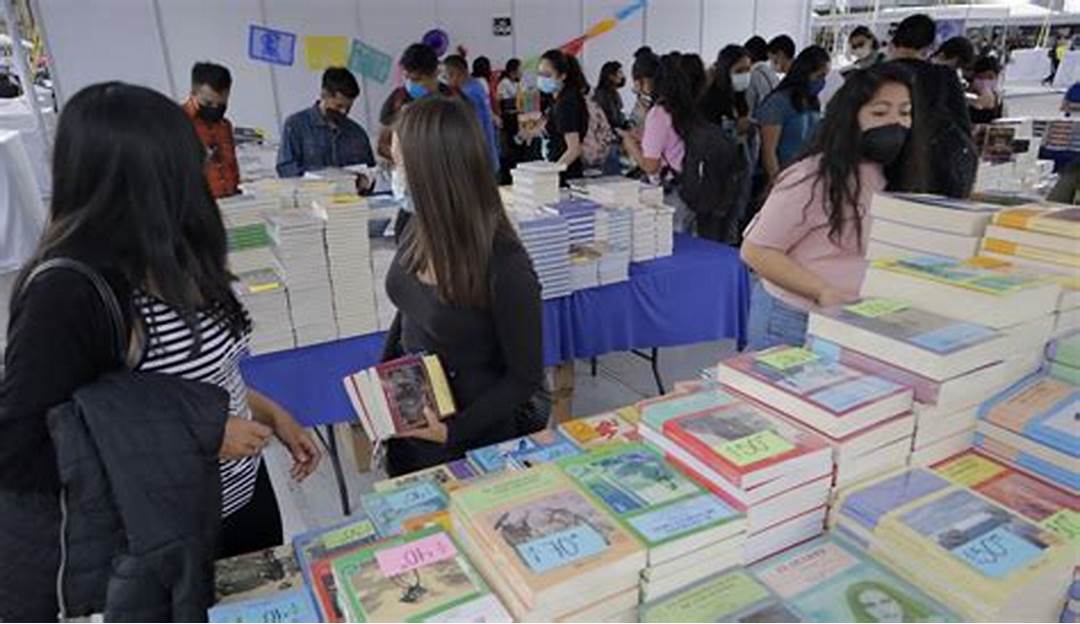 Gana INEGI primer lugar al mejor estand en su categoría en la Feria Internacional del Libro.