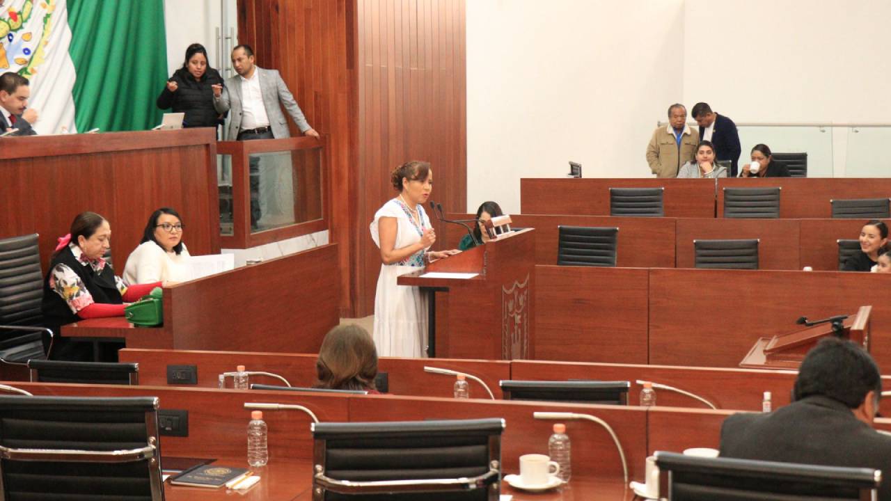 Presenta diputada Madai Pérez Iniciativa para fortalecer el derecho al deporte en la Constitución de Tlaxcala