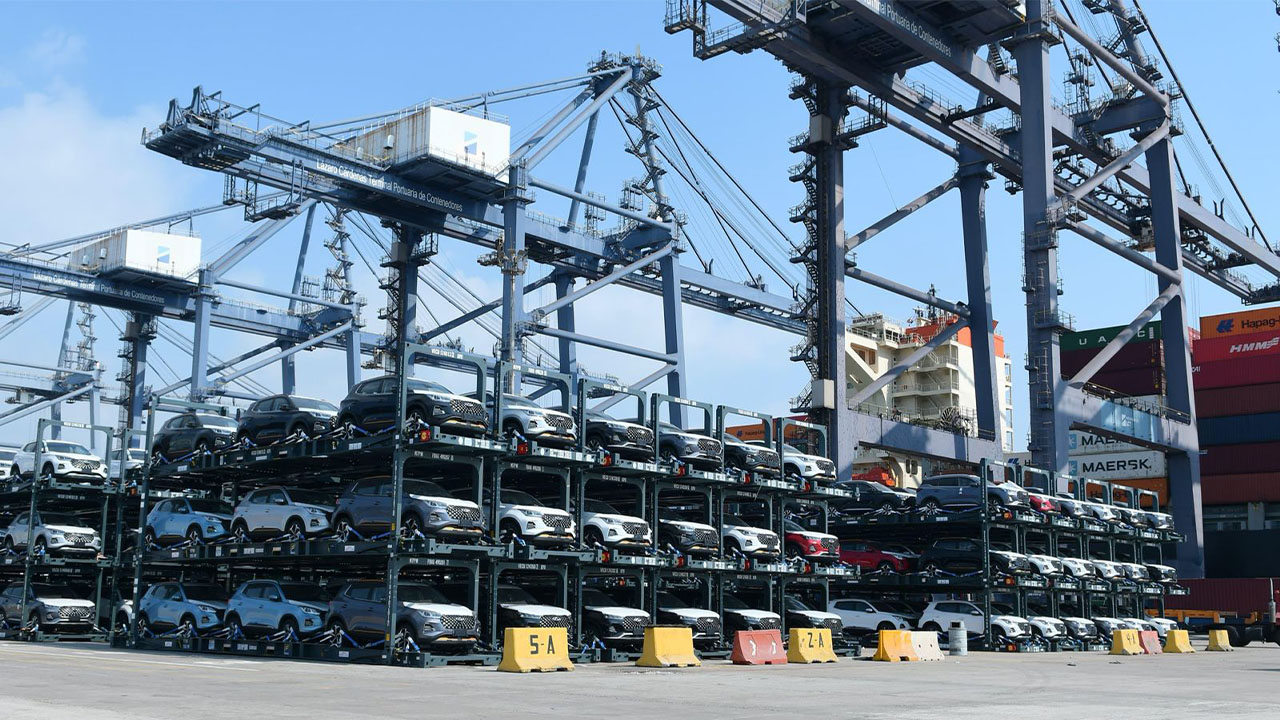 Michoacán alcanzó 4 mil 400 mdd en exportaciones al tercer trimestre de 2024: Sedeco