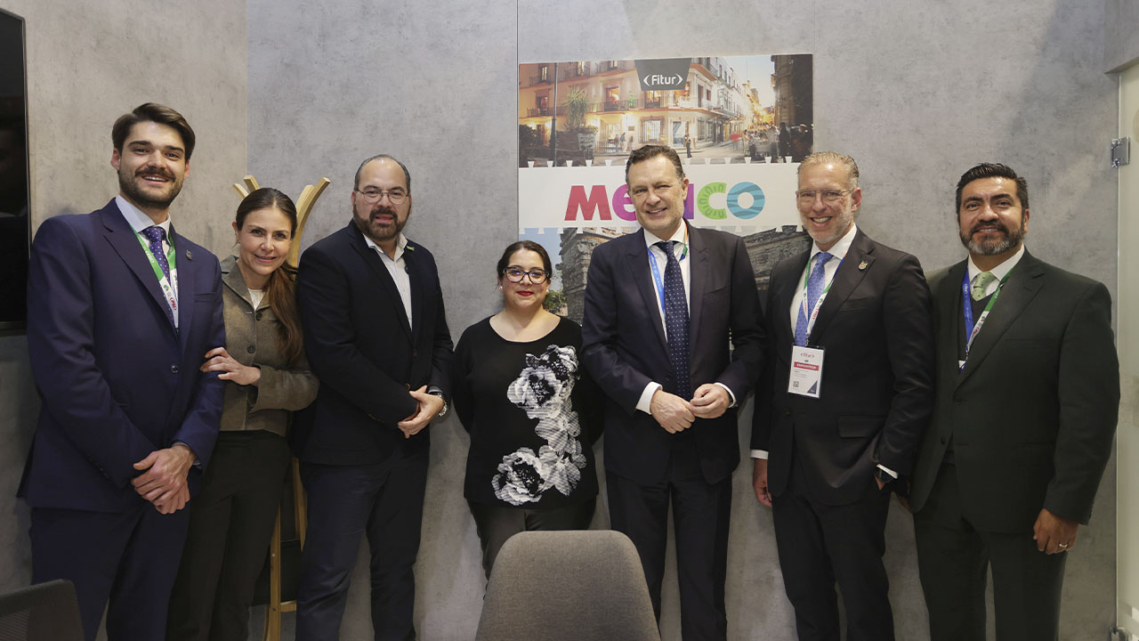 Gobierno de Querétaro y Viva Aerobus anuncian incremento de frecuencias aéreas y vuelo directo a Tijuana