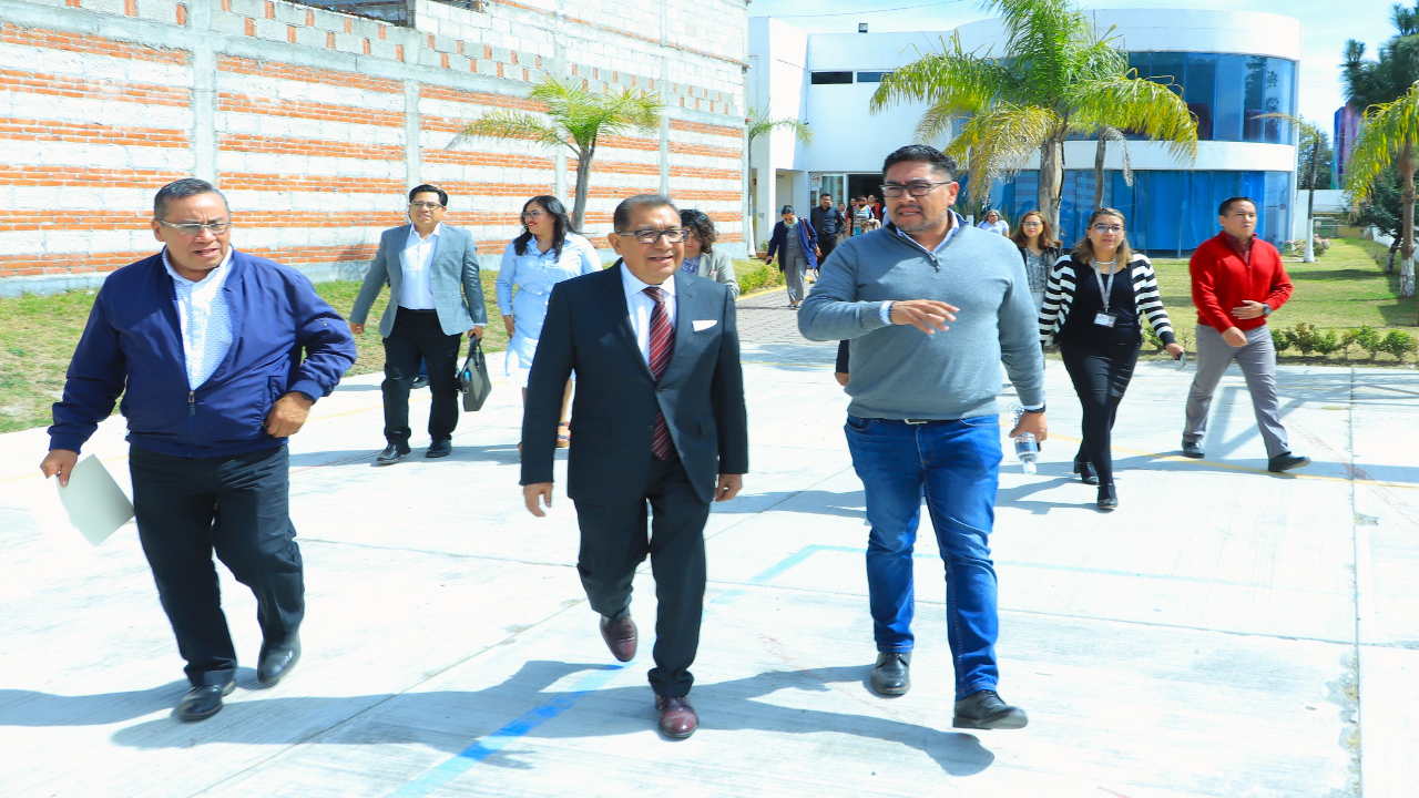 Se reúne Rector con las comunidades universitarias de  San Pablo del Monte y Santa Apolonia Teacalco UATx