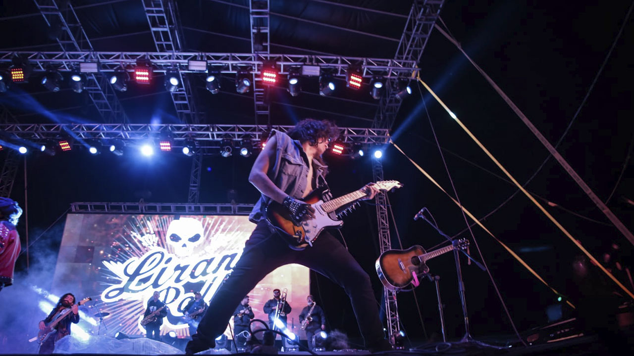 Miles de personas disfrutaron del rock de Liran Roll en la Feria Zacatelco 2025