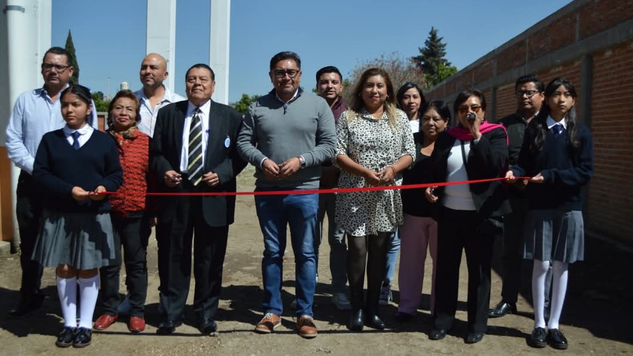 Importante obra de infraestructura en la Telesecundaria Miguel N. Lira de Xochicalco.