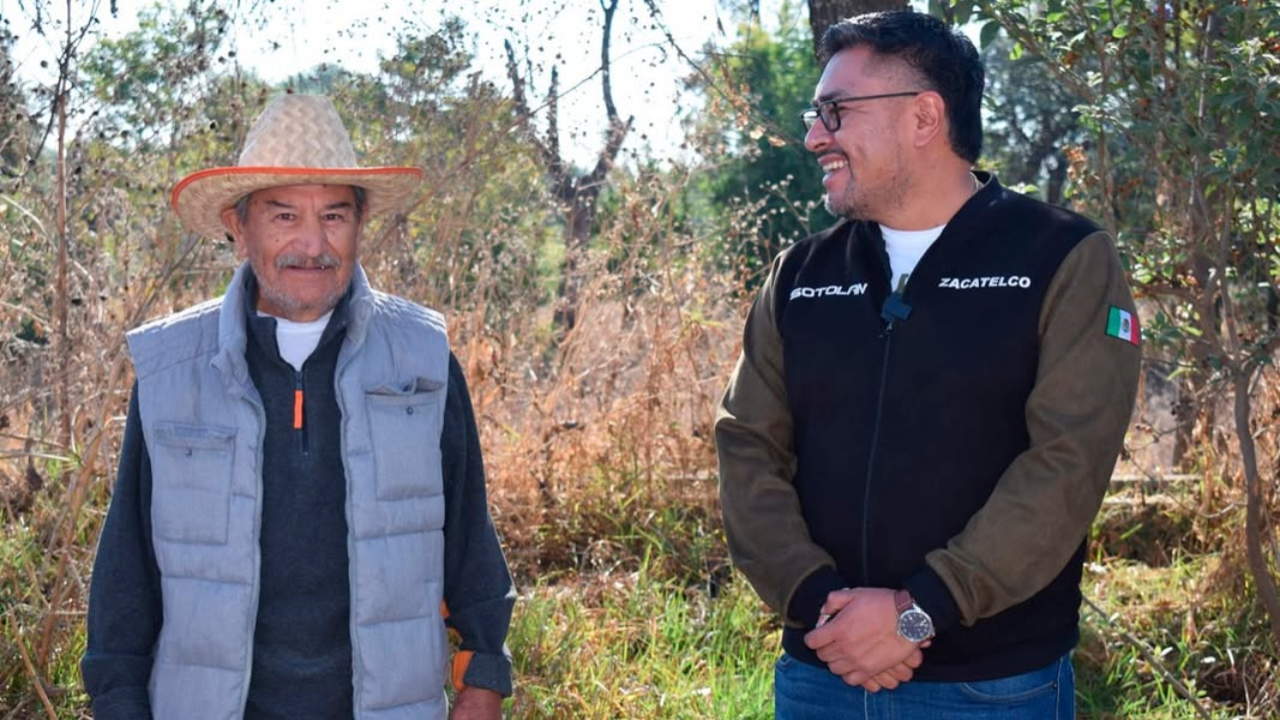 Entrega de obra de drenaje sanitario en la Segunda Sección de Zacatelco.