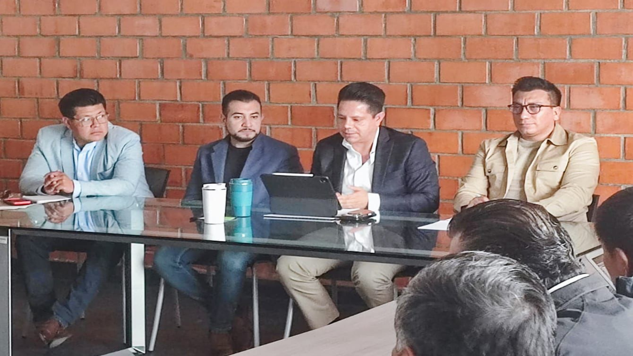 El presidente de Huamantla Salvador Santos Cedillo participó en reunión sobre los juegos nacionales Conade 2025