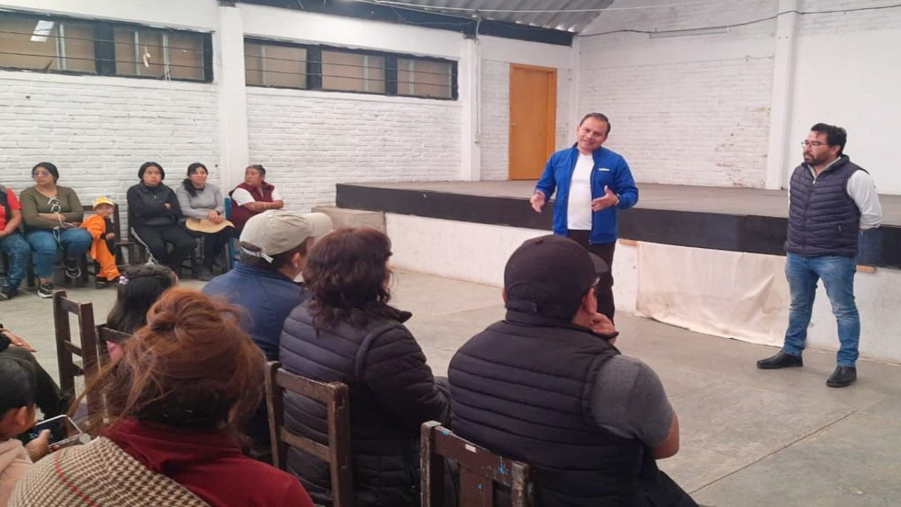 Realiza CAPAMH reuniones informativas sobre suministro de agua potable en el pueblo de la cruz