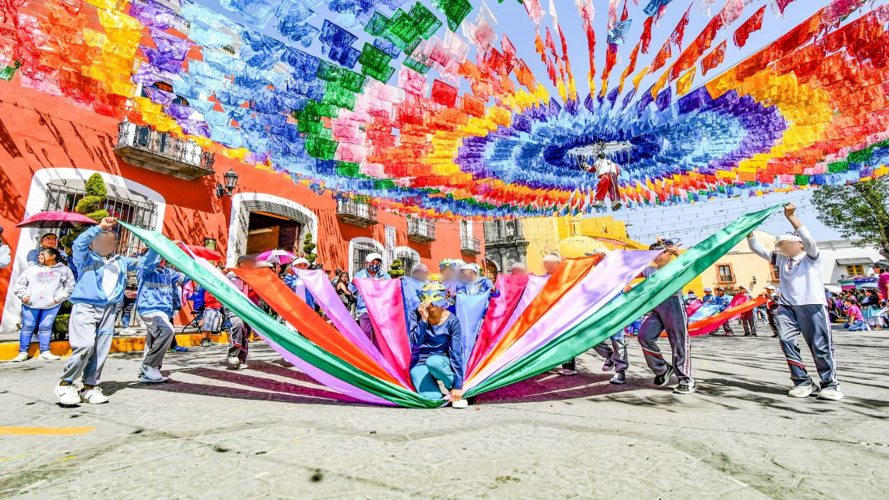 Premiará gobierno de Huamantla a tres destacadas primarias por su participación en el desfile de primavera