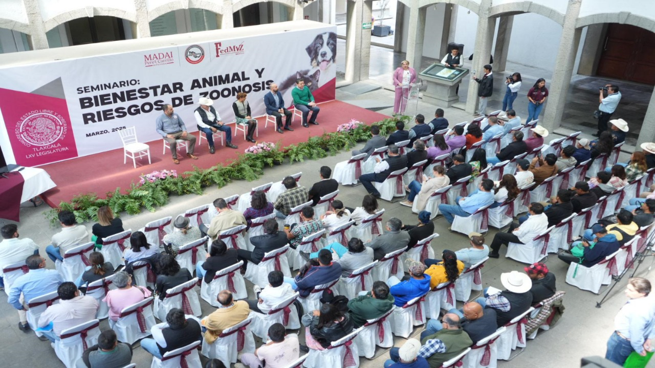 Promueve diputada Madai Pérez bienestar animal y prevención de zoonosis en seminario realizado en el Congreso