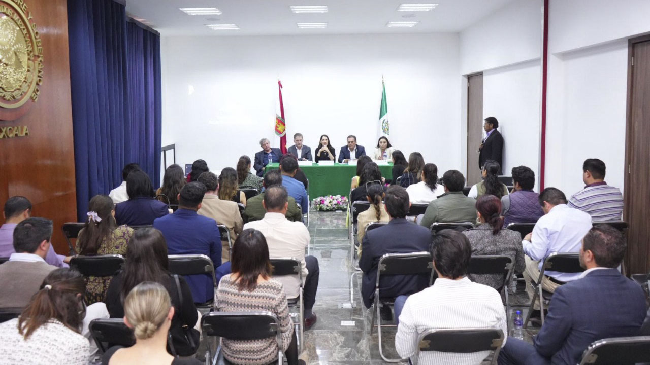 Impulsa diputada Aurora Villeda uso de Inteligencia Artificial en PYMES a través de foro empresarial