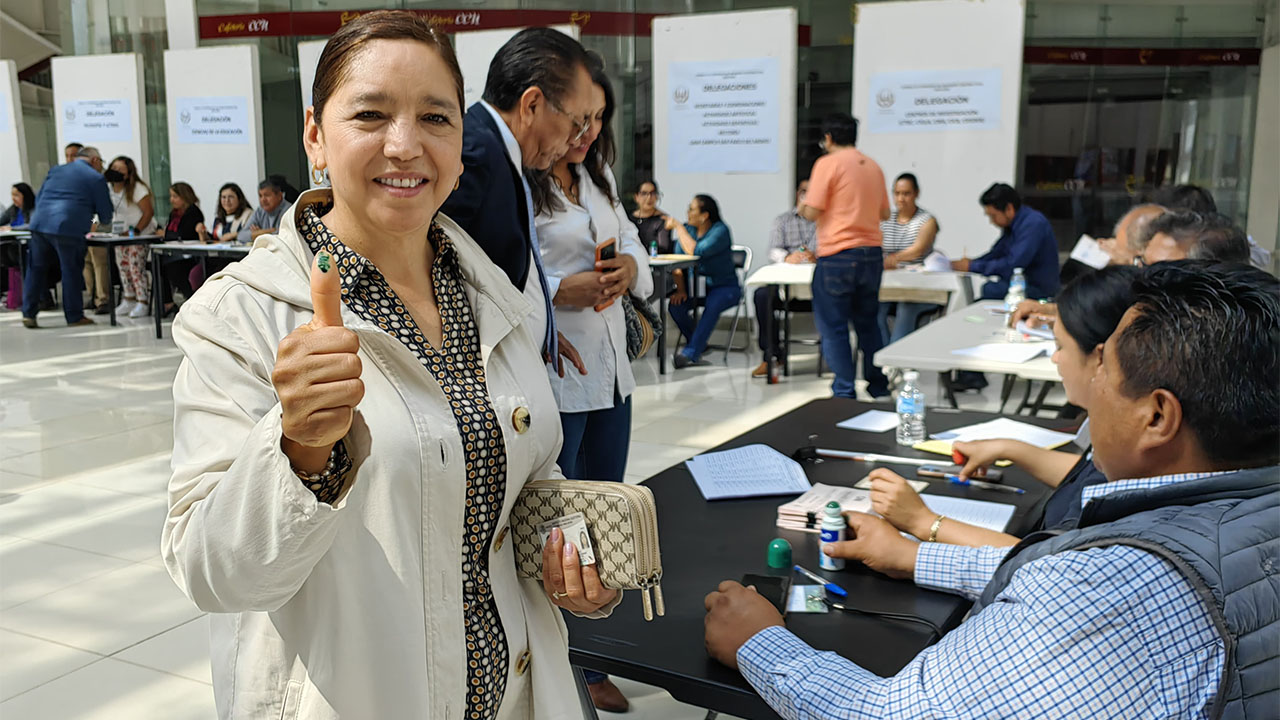 Afiliados al STUAT participan en la consulta de revisión del convenio contractual 2025-2026