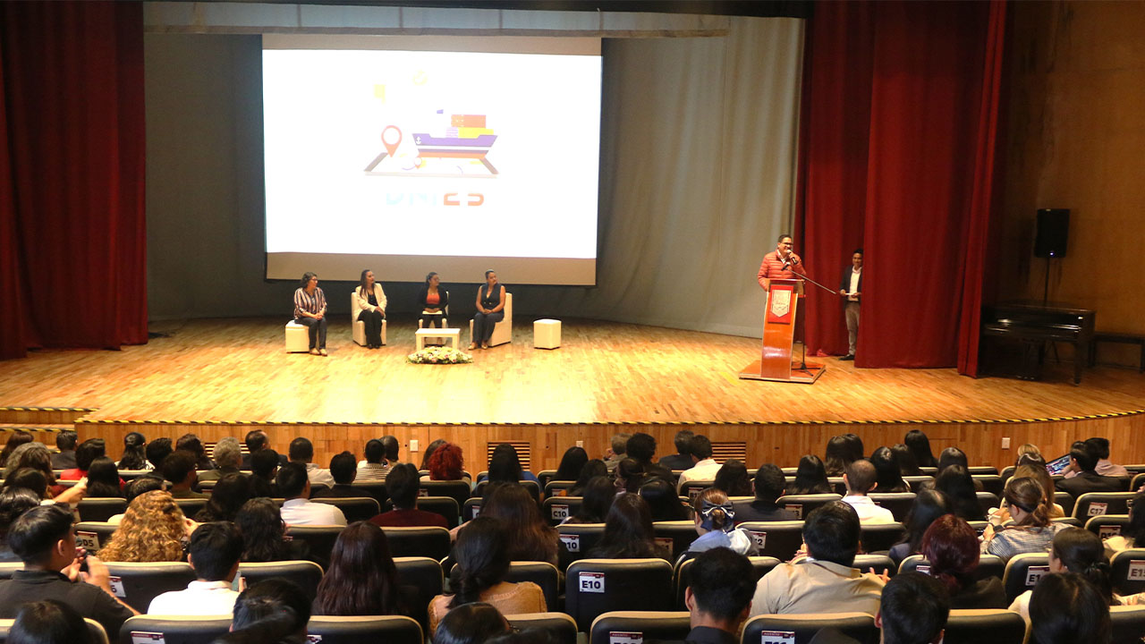 Con un foro académico conmemoran en la FCEA el Día del Negociador Internacional 2025