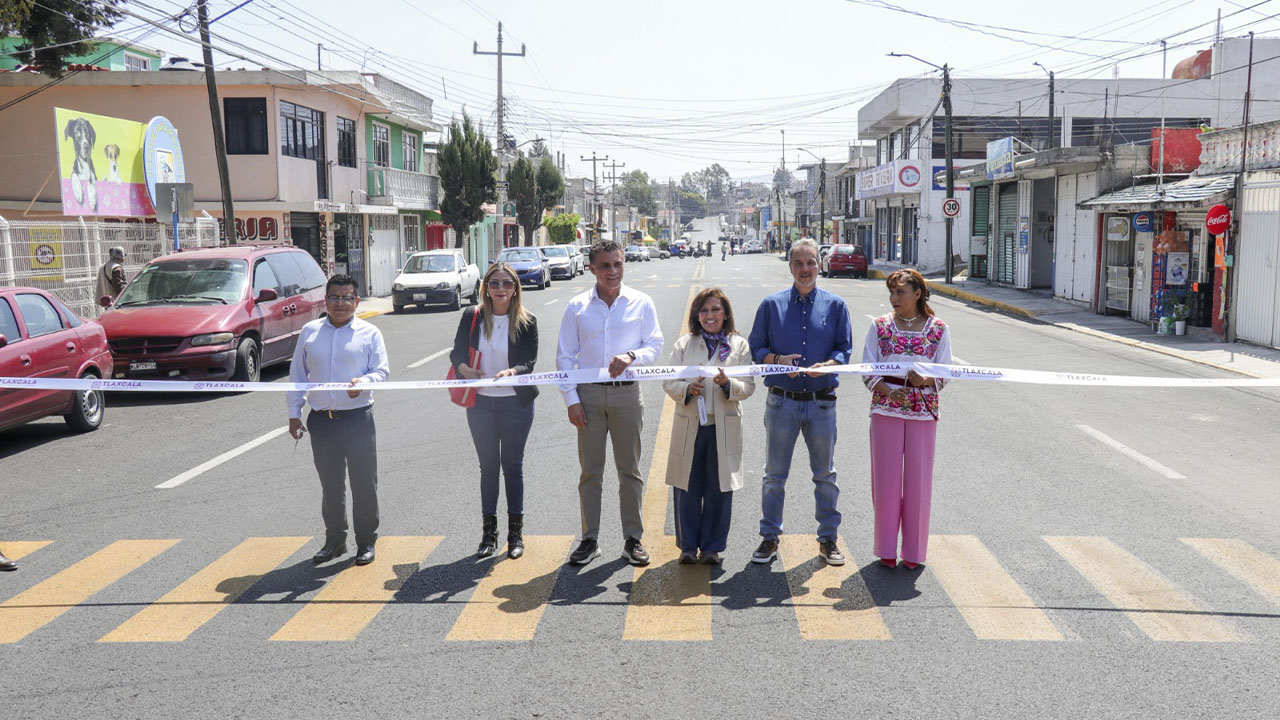 Entregan alcalde Alfonso Sánchez y gobernadora Lorena Cuéllar pavimentación en Loma Bonita y el Sabinal