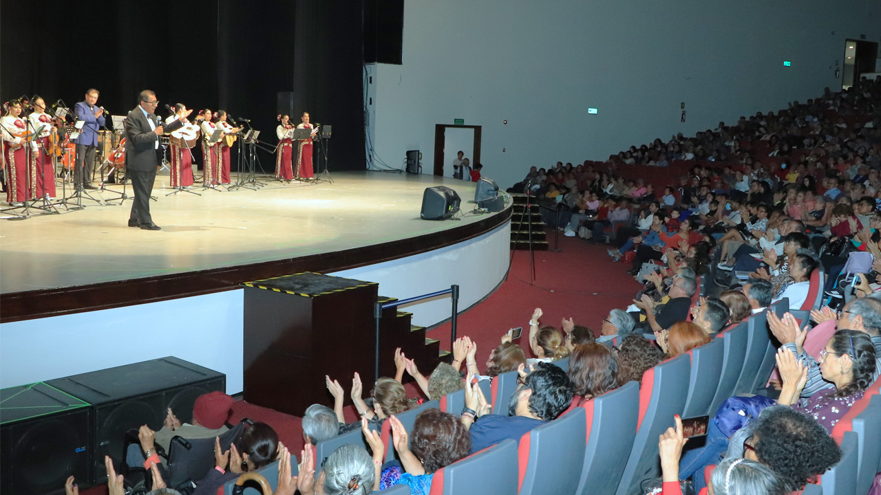 Encabeza Rector de la UATx conmemoración por el Día de la Autonomía Universitaria