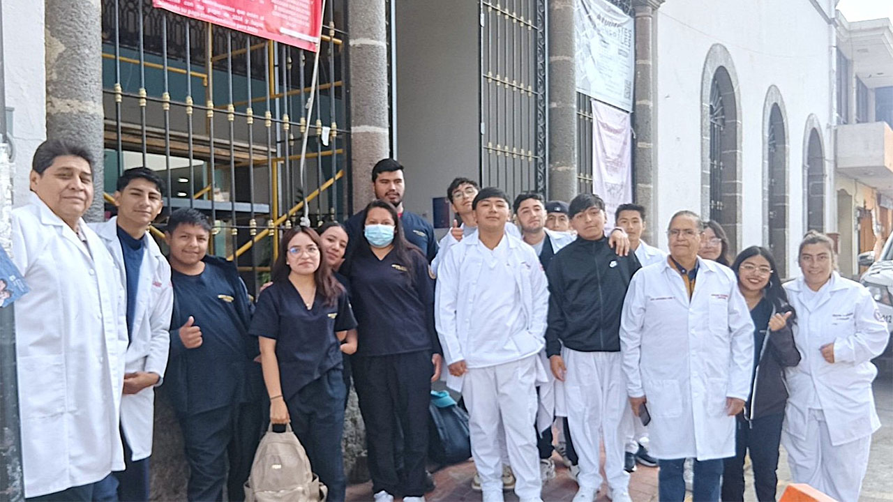 Facultades de Agrobiología y Ciencias de la Salud UATx  refuerzan campaña de vacunación antirrábica 2025