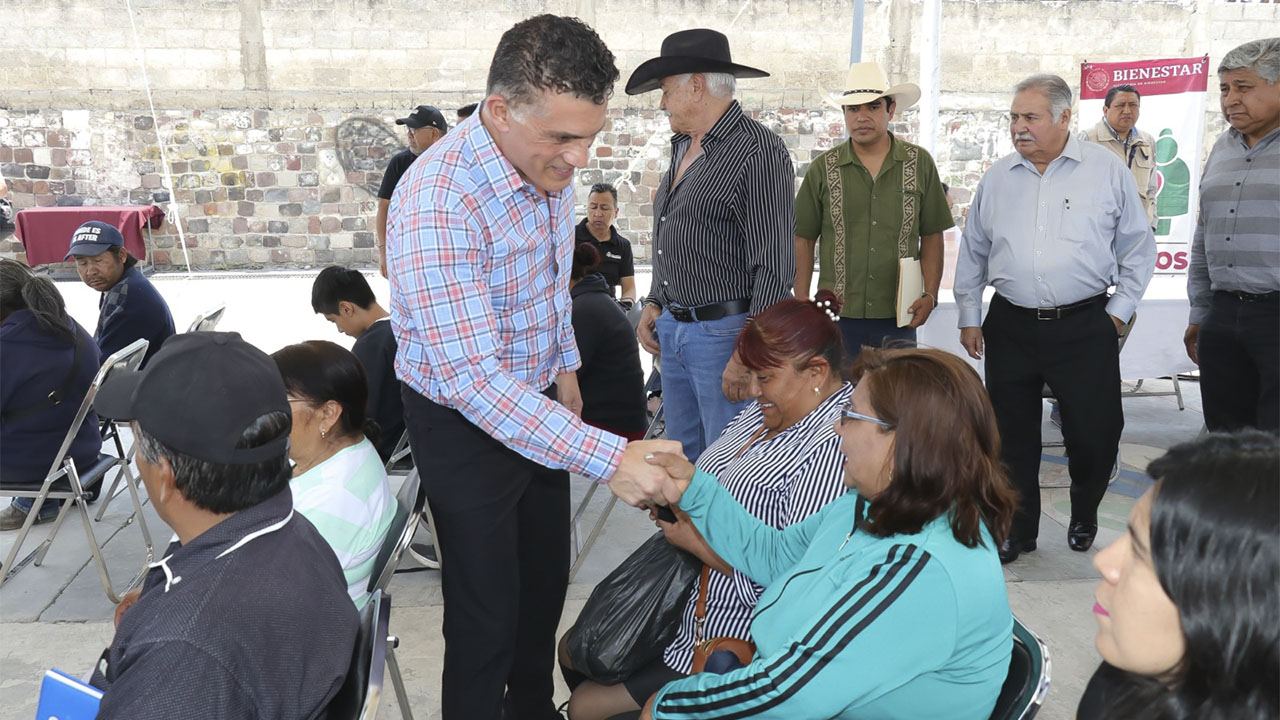 Regresa presidente Alfonso Sánchez García a San Lucas Cuauhtelulpan con las “Jornadas de Bienestar”