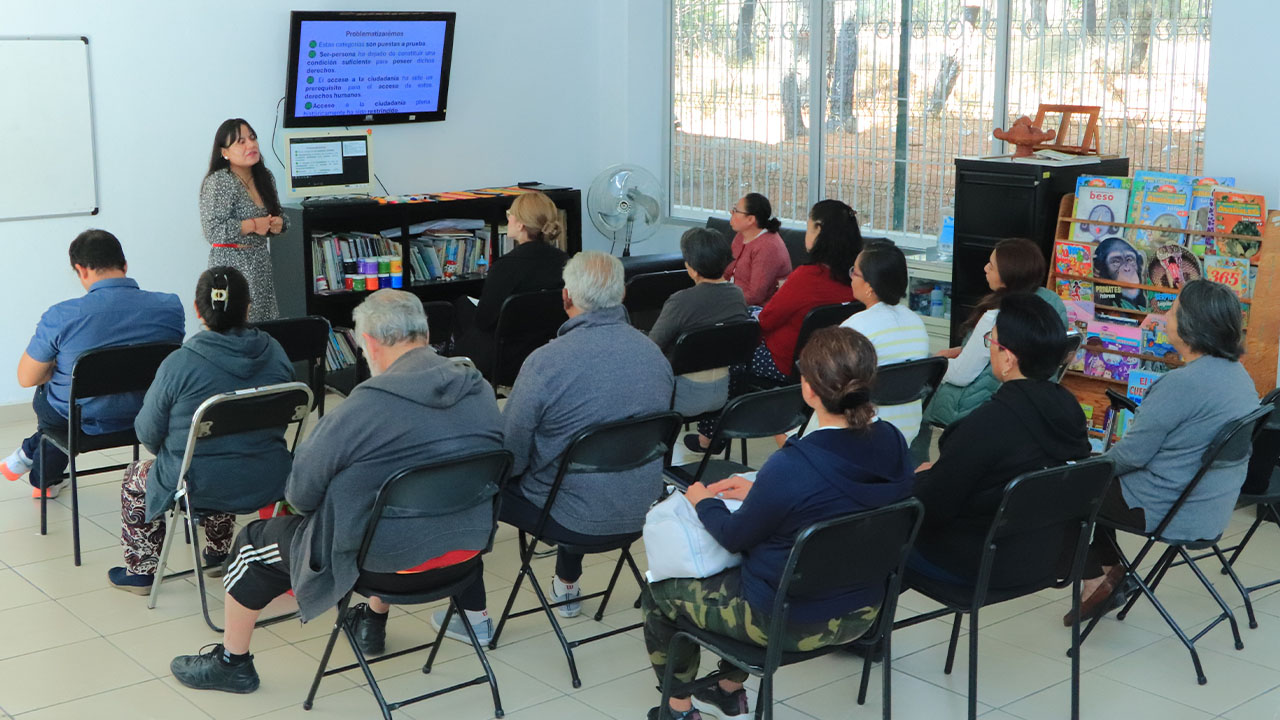 Ofreció la UATx el taller “Derechos humanos, feminismos y política”