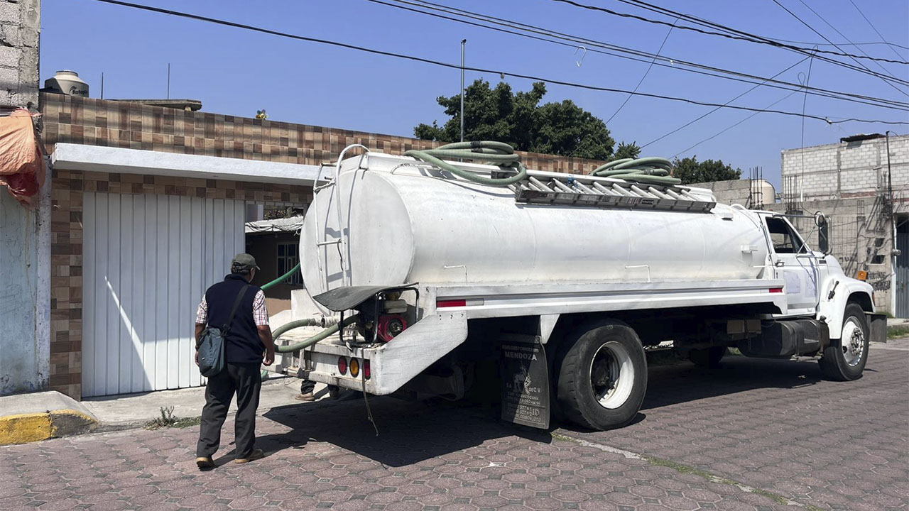 Gobierno de Zacatelco da respuesta para el abastecimiento de agua.