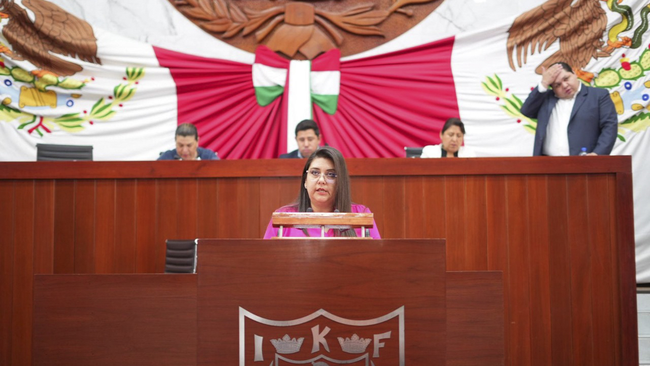 Proponen diputadas inscribir en el Muro de Honor del Congreso el nombre de la Profesora María de los Ángeles Grant Munive