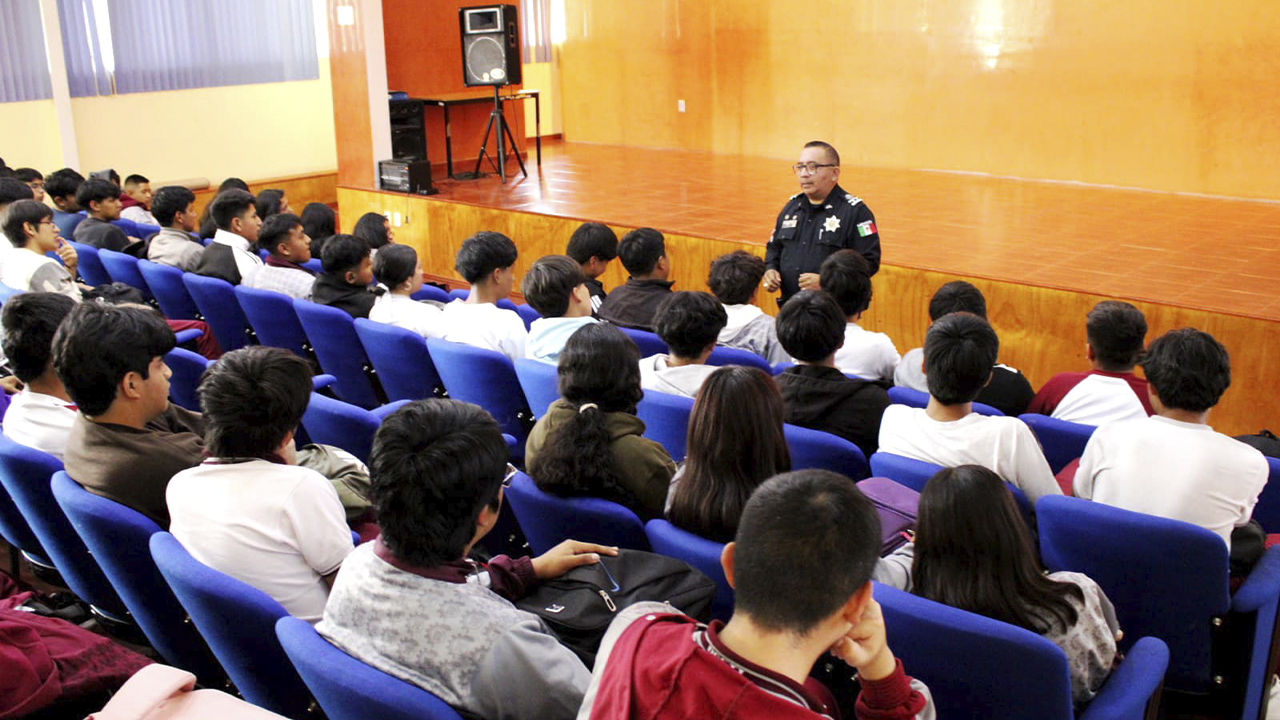 Chiautempan promueve la prevención entre jóvenes a través de pláticas informativas