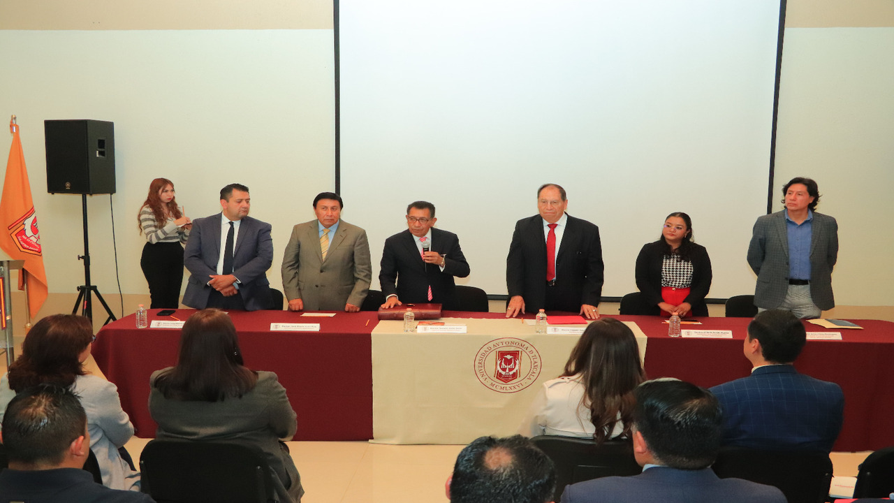 Clausura Rector de la UATx ๐๐๐ฆ๐ข๐ง๐๐ซ๐ข๐จ ๐๐ ๐
๐จ๐ซ๐ฆ๐๐๐ข๐จฬ๐ง ๐ฉ๐๐ซ๐ ๐๐จ๐จ๐ซ๐๐ข๐ง๐๐๐จ๐ซ๐๐ฌ ๐๐ ๐๐ซ๐จ๐ ๐ซ๐๐ฆ๐๐ฌ ๐๐๐๐๐ฬ๐ฆ๐ข๐๐จ๐ฌ
