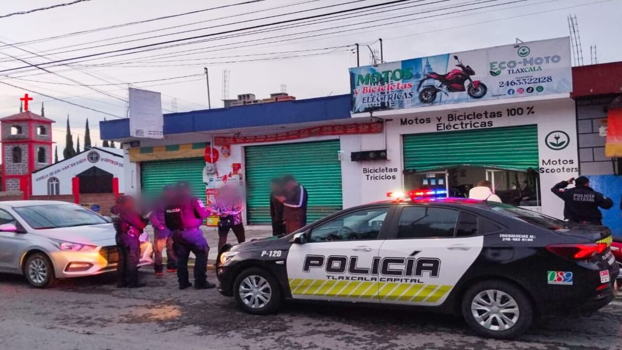 Despliega policía municipal de Tlaxcala y del estado cordón de vigilancia tras reporte de robo a comercio en tizatlán