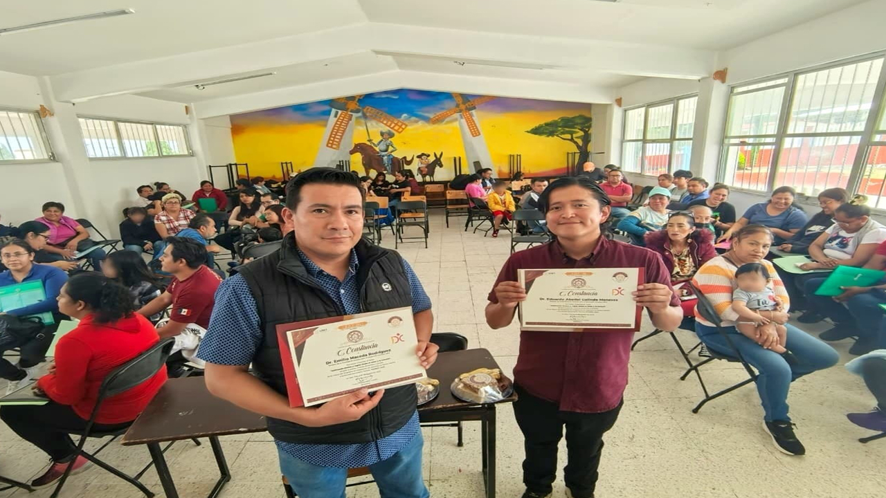 Apoyan docentes de Desarrollo Humano UATx  a fortalecer vínculos familiares en las escuelas