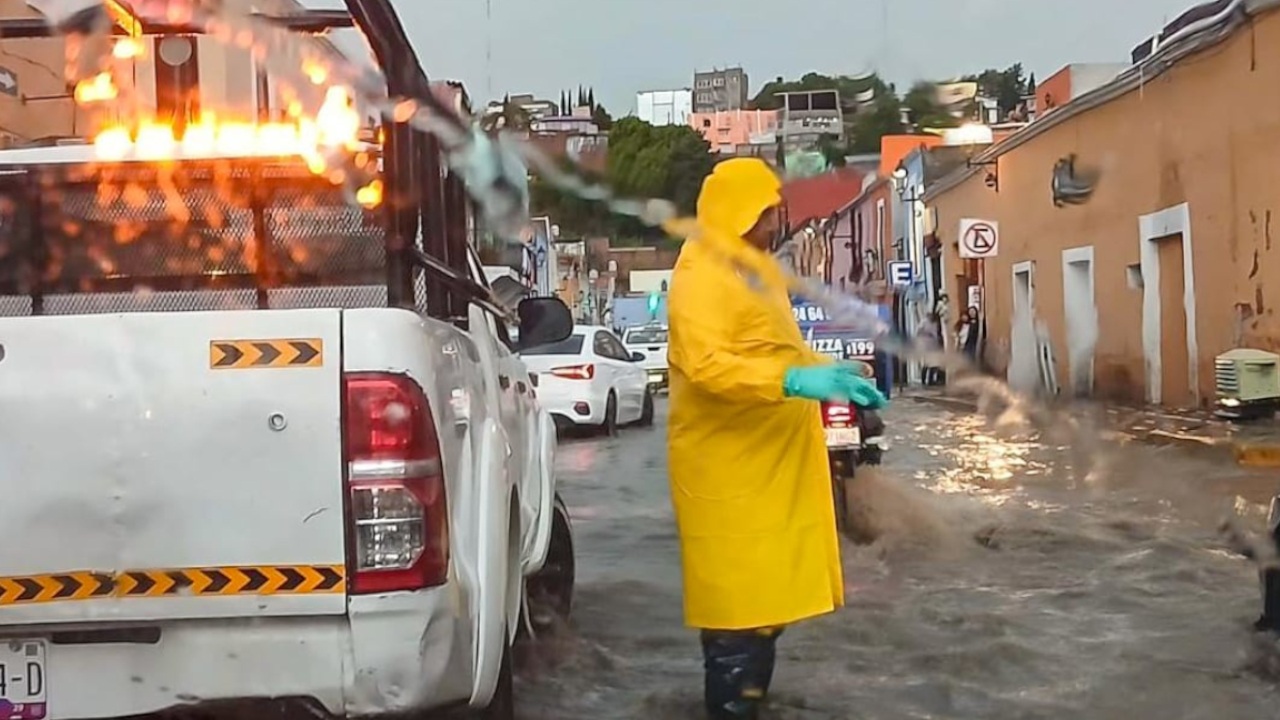 Ayuntamiento de Tlaxcala activa brigadas para proteger a la ciudadanía tras fuerte lluvia