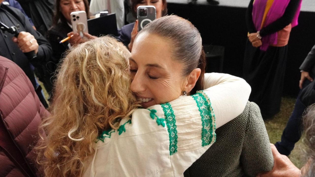 Marcela González acompaña a la presidenta Claudia Sheinbaum, en su primer informe de Gobierno en Tlaxcala