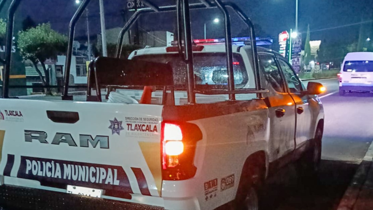 Refuerza policía de la capital seguridad en paraderos de transporte público con proximidad social