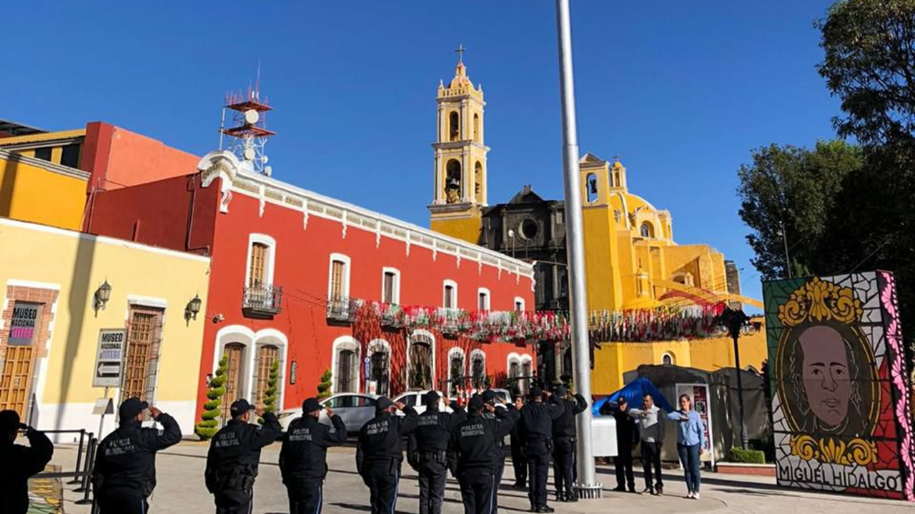 Ranchería de Torres y el Molino Encabezan Ceremonia de Honores a la Bandera en Huamantla