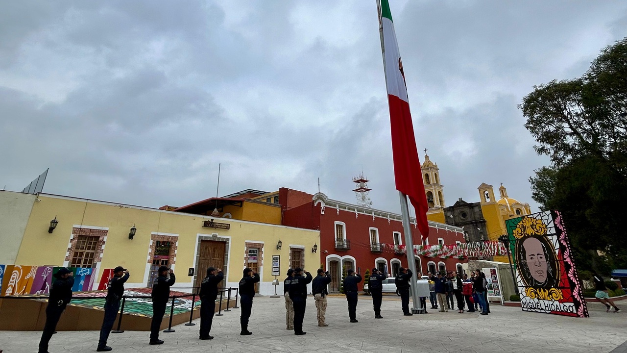Chapultepec rinde homenaje conmemorativo al fin de la guerra de independencia.