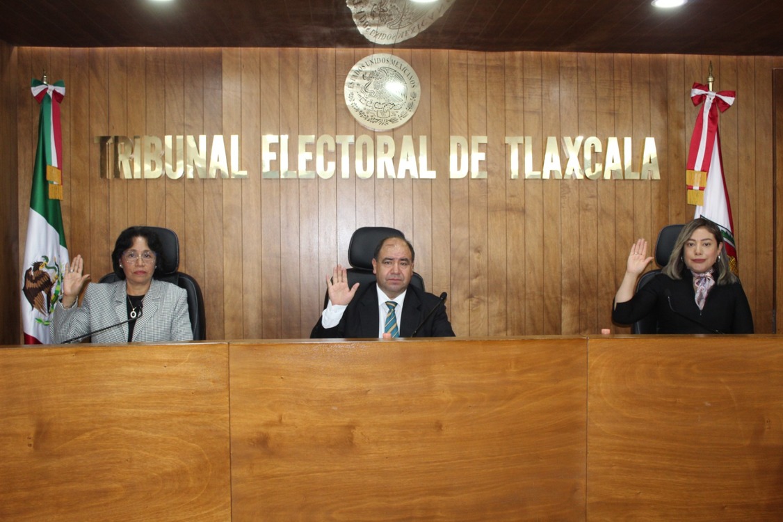 Ordena TET reinstalación de regidor de Tlaxcala