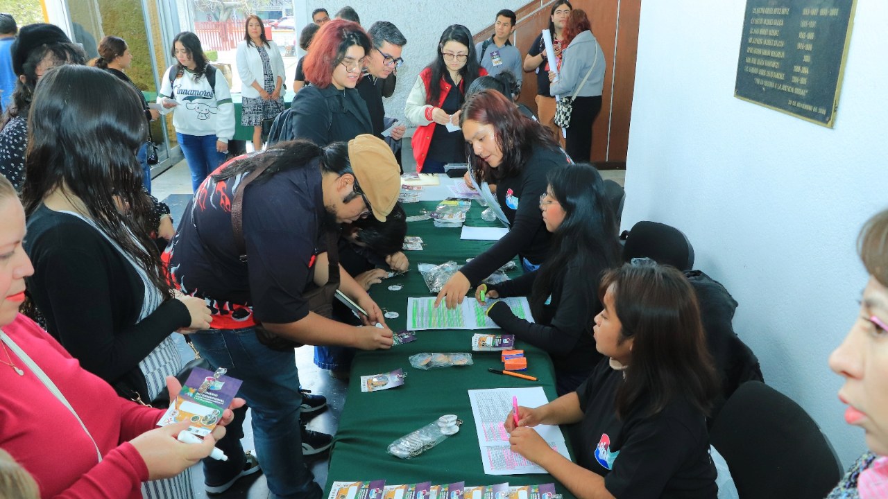 Especialistas de África, América y Europa exponen avances sobre estudios de la conducta, en la UATx