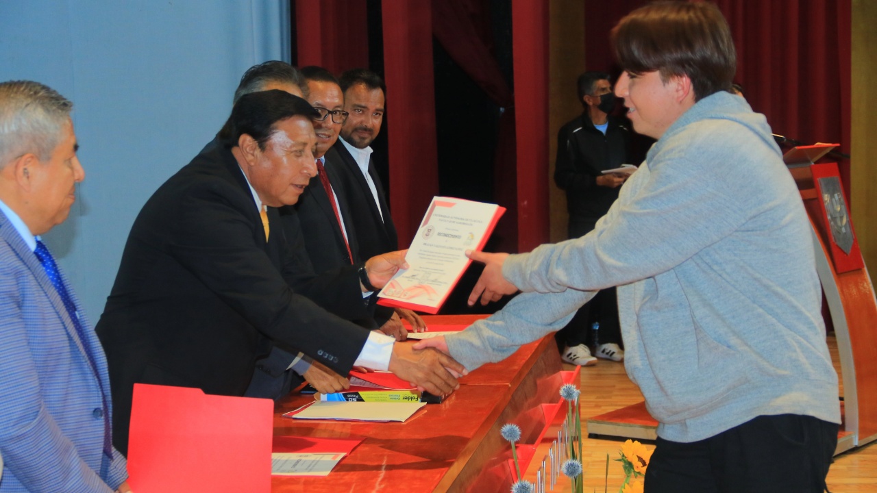 Agrobiología UATx desempeña un papel crucial en la formación de estudiantes para el bienestar social y la sustentabilidad