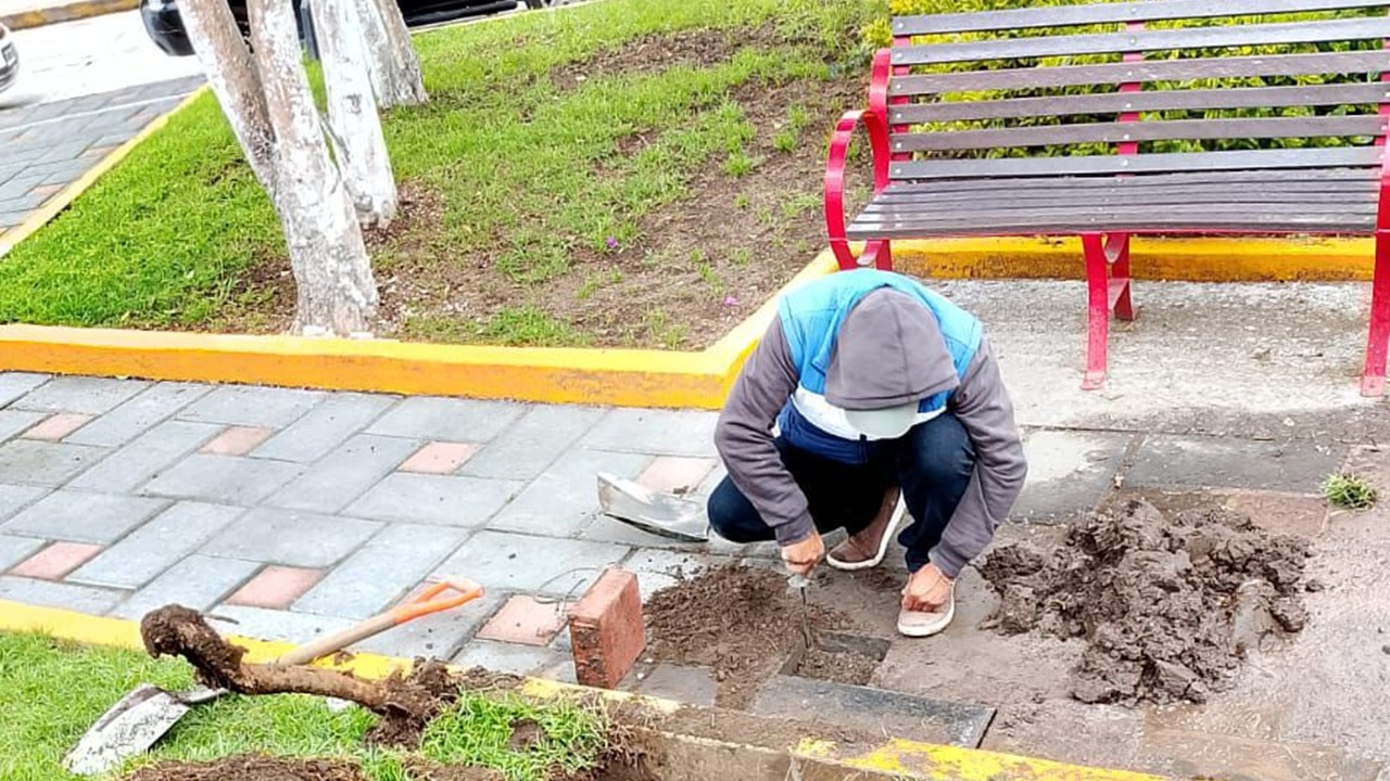 CAPAMH refuerza el Programa de Bacheo Continuo y atención a fugas en distintos puntos del municipio